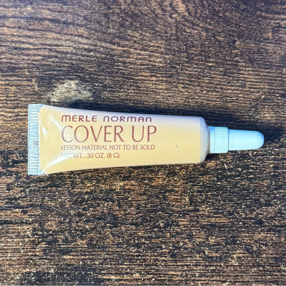 Merle Norman Cover Up - OLIVE - .30 oz.
